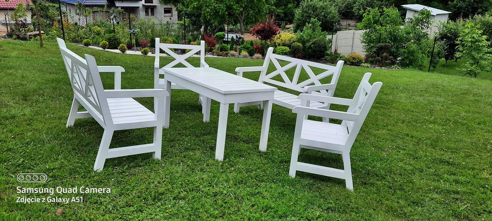 Solidne meble ogrodowe
