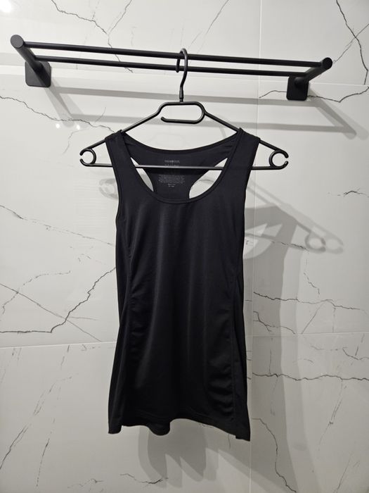 Czarny top bokserka S