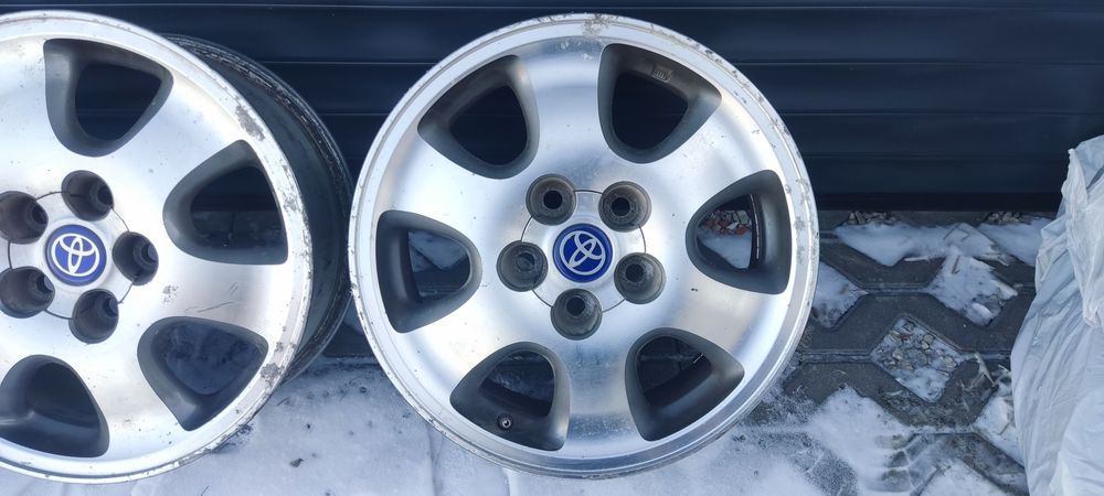 Felgi aluminiowe z  toyota Avensis Verso 16x6.5j 5x114.3