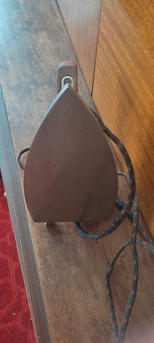 Утюг в рабочем состоянии