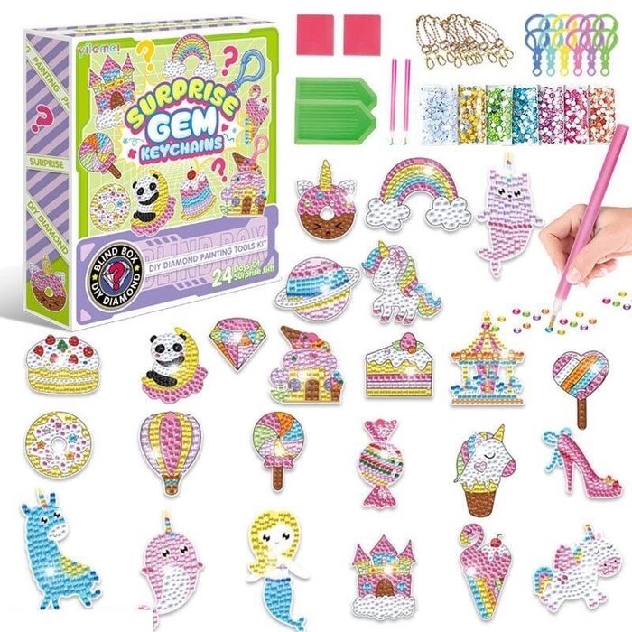 Адвент-календар для дівчаток з брелоками «Алмазна мозаїка», 24 віконця