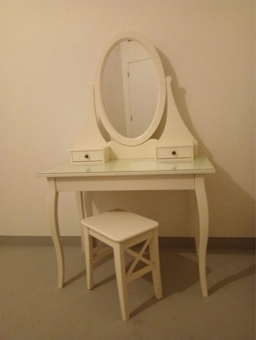 Toucador c/espelho hemnes novo