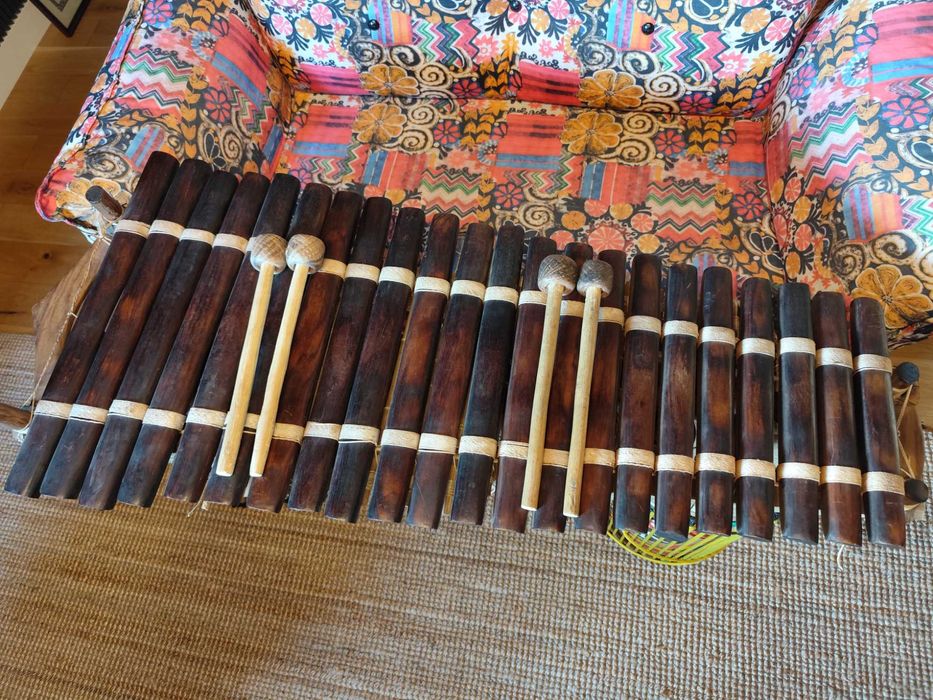 Gwinejski balafon diatoniczny 22-sztabkowy