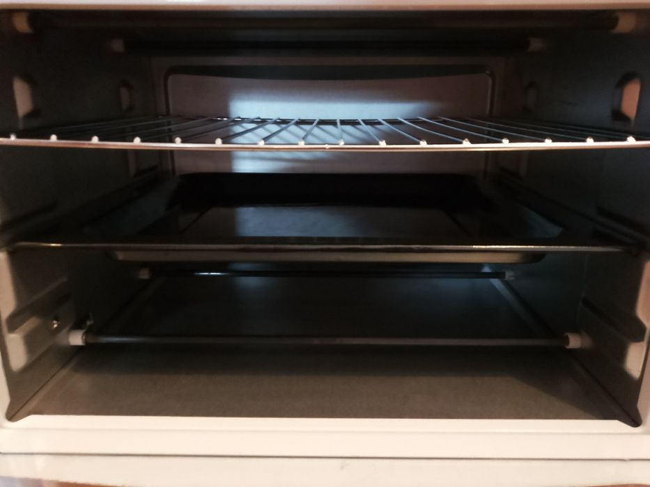 Forno elétrico 26LT
