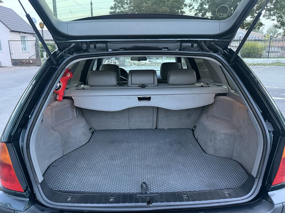 Продам BMW  e 46 330 xd