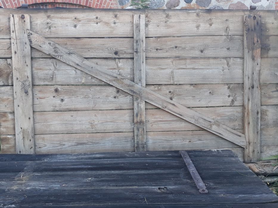 Drzwi stare od stodoły roleta deski