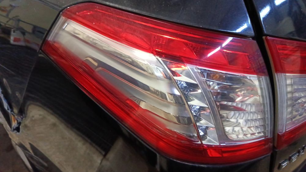 Farolim esquerdo PEUGEOT 508 SW