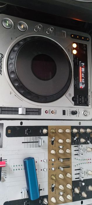 Mesa Mistura Scratch AeM 100i - com Eeitos analógicos