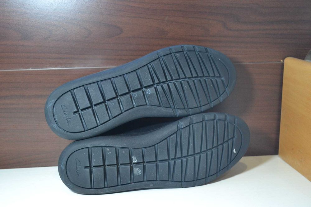 clarks 43р кроссовки кожаные кеды сникерсы туфли на липучке