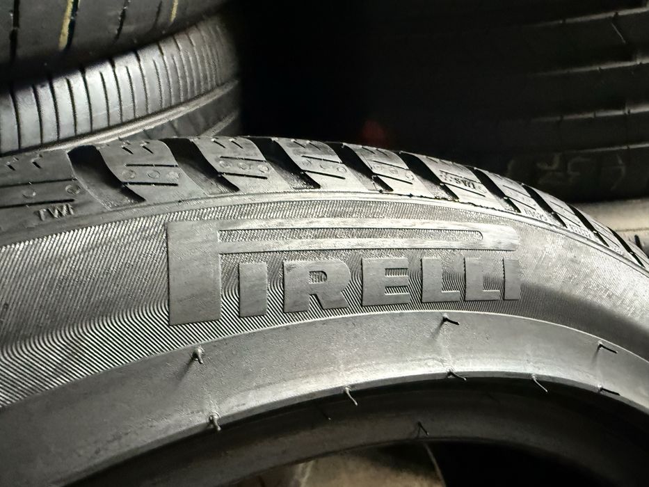 245/45 R18 + 275/40 R18 Pirelli Sottozero 3 4шт.