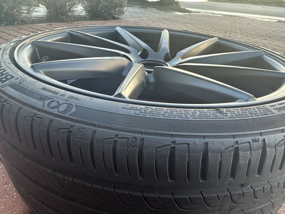 Felgi aluminiowe – wzór ala Vossen – świetny stan!