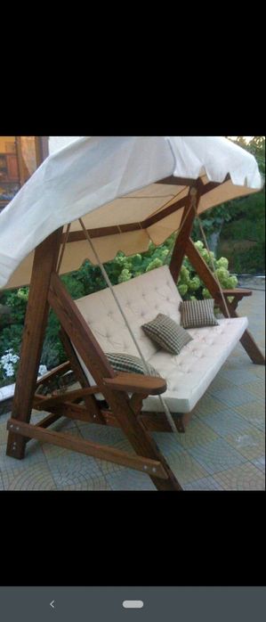 Качель .Райське місце в саду для Вашого