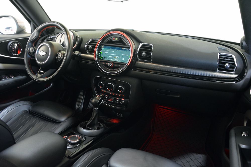 Mini Clubman Cooper D 150 cv Automatico com kit John Cooper Works