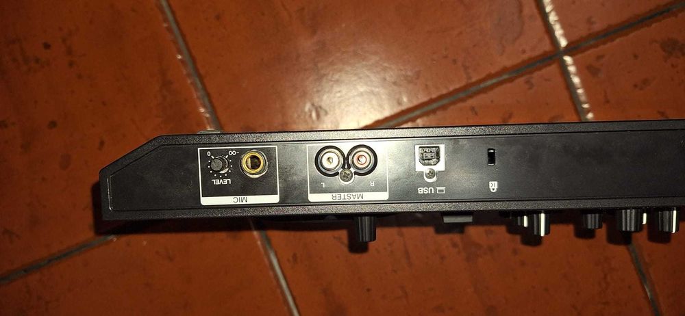 Controladora Pioneer DDJ-RB +  Headphones AKG K181 DJ [Ler descrição]