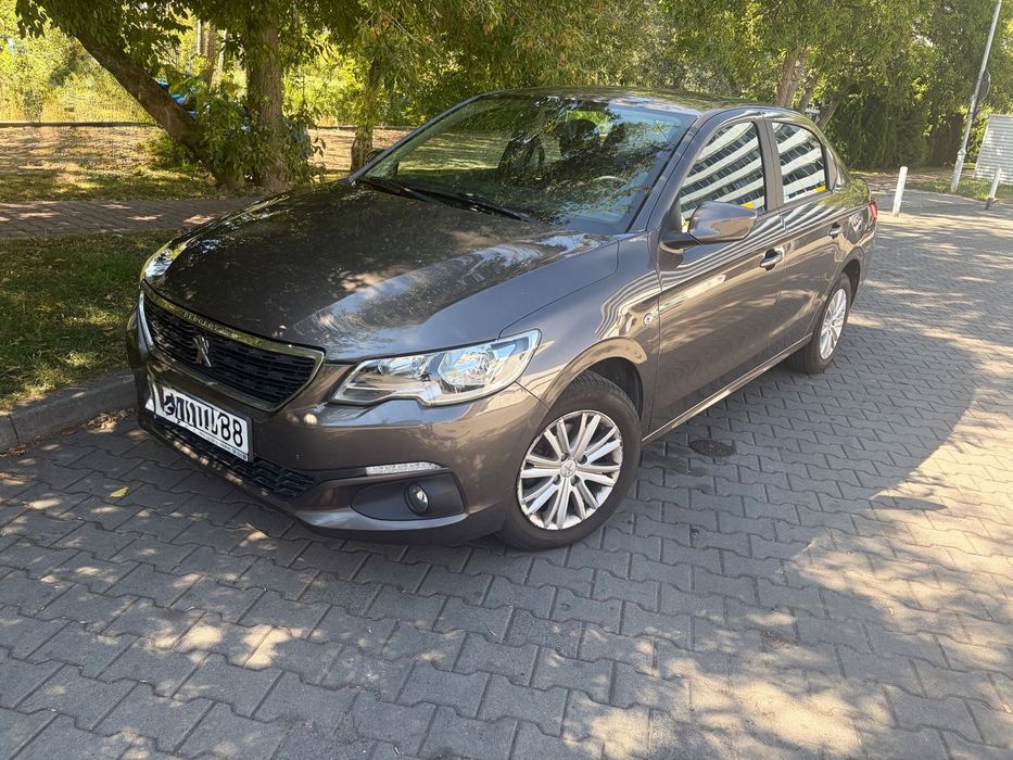Peugeot 301