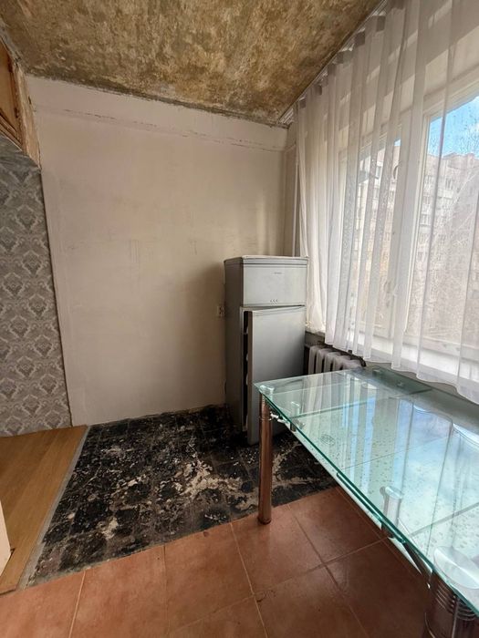 Продам 3-кімнатну квартиру вул. Пріорська ,3- корпус 2