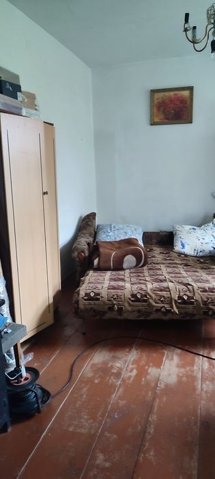 Продам половину будинку в Тетерівці .
