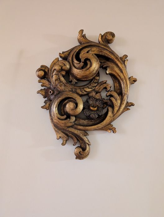 Peça em talha dourada estilo Barroco/Rococó