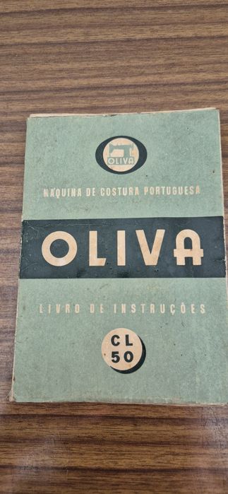 Maquina costura oliva