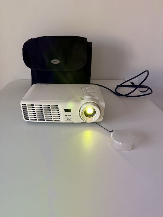 Projector Vivitek445412268667709443