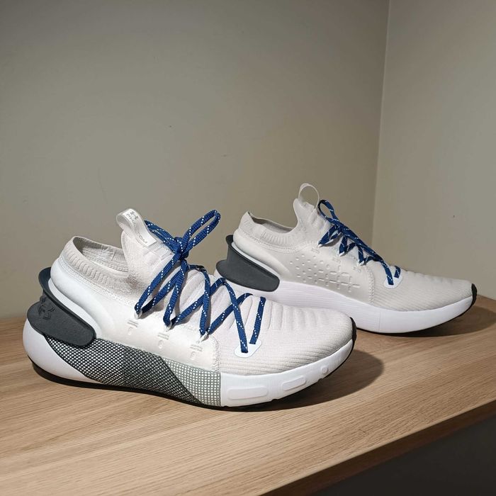 Under Armour UA HOVR Phantom 3 Rflct r. 46 (30 cm) White