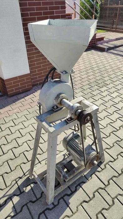 Śrutownik do zboża, dwa sita, silnik 4kW