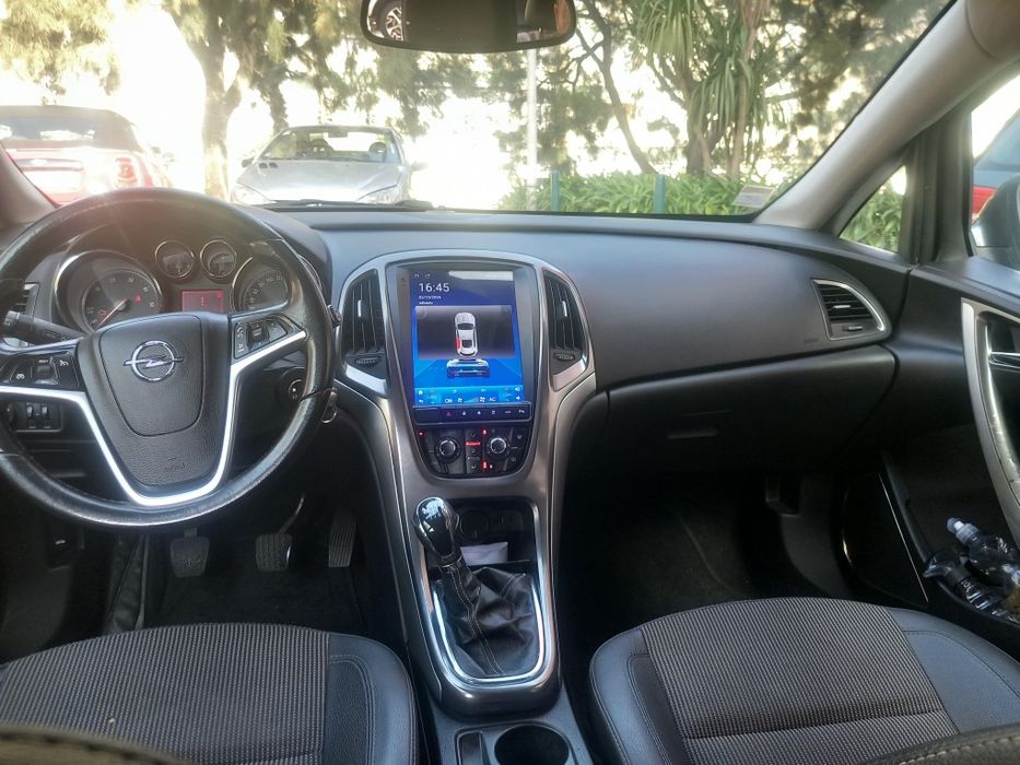 Opel Astra 2012!!
