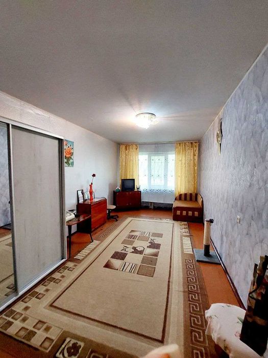Продаётся просторная 2-комнатная квартира на ул. Высоцкого