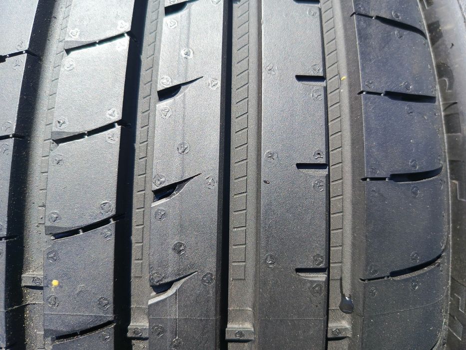 Sprzedam prawie nowe opony Goodyear 215/45 r18