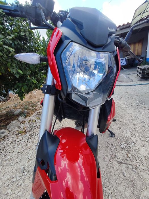 Benelli BN 125cc (2019) – Apenas 7.617 km – Revisão Feita – Excelente Estado