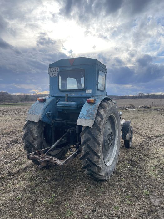 Продається Трактор Т-40 і рама плуга 4 корпусна