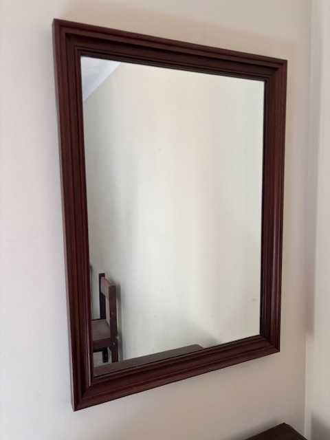 Quarto de casal completo, em madeira (castanho)