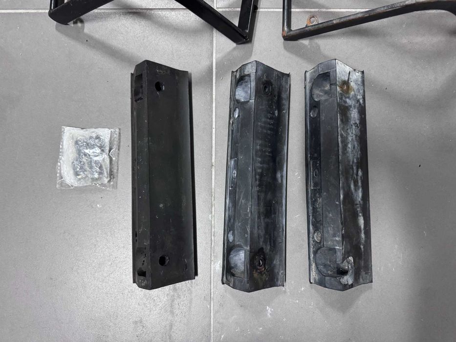 Borrachas de fixação das grelhas Farolins Range rover