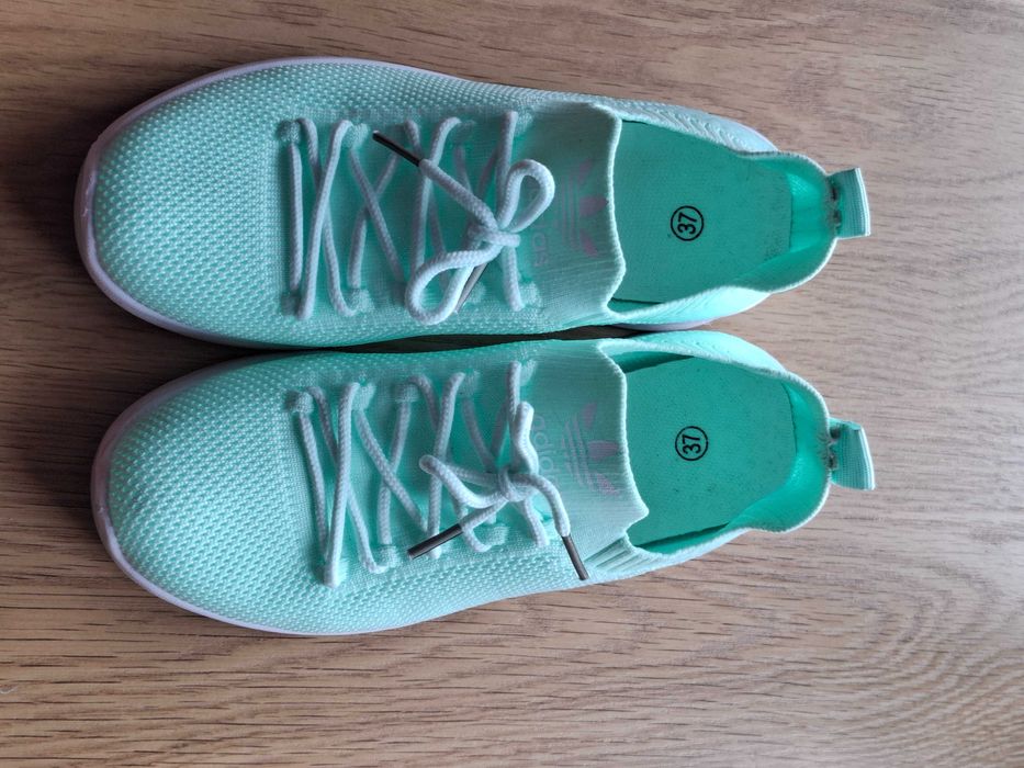 Tênis de corrida da Adidas