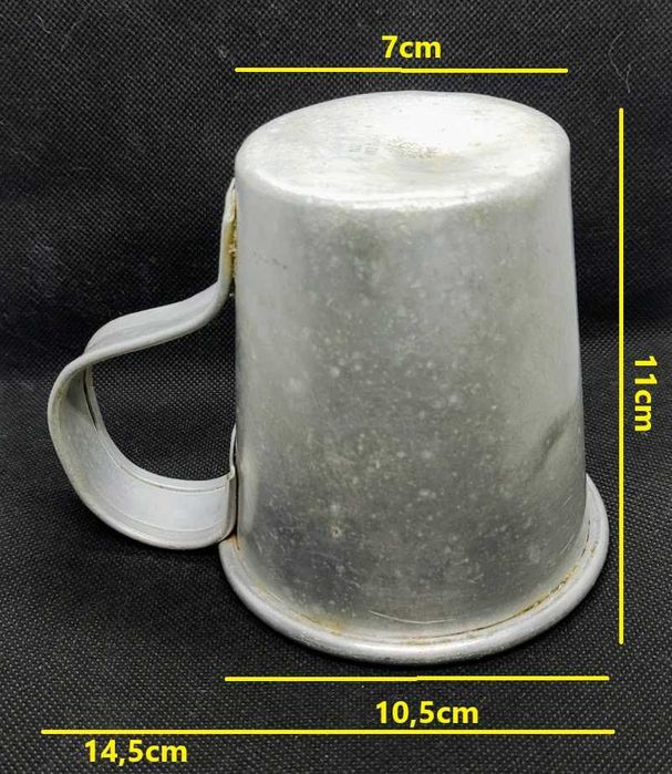Caneca antiga portuguesa em alumínio