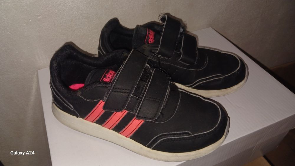 Ботинки,  Кросовки.