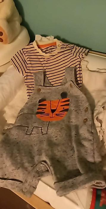 Jardineira com body 3-6