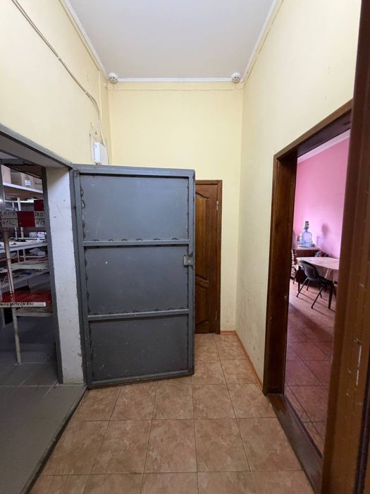 Продаж магазин сауна гаражі