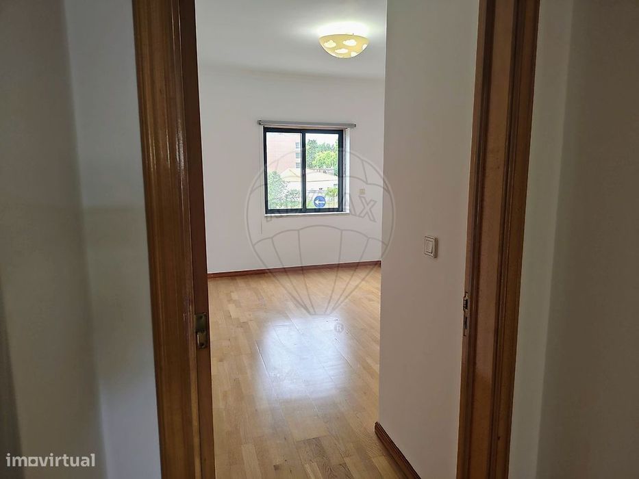 Apartamento T2 para arrendamento