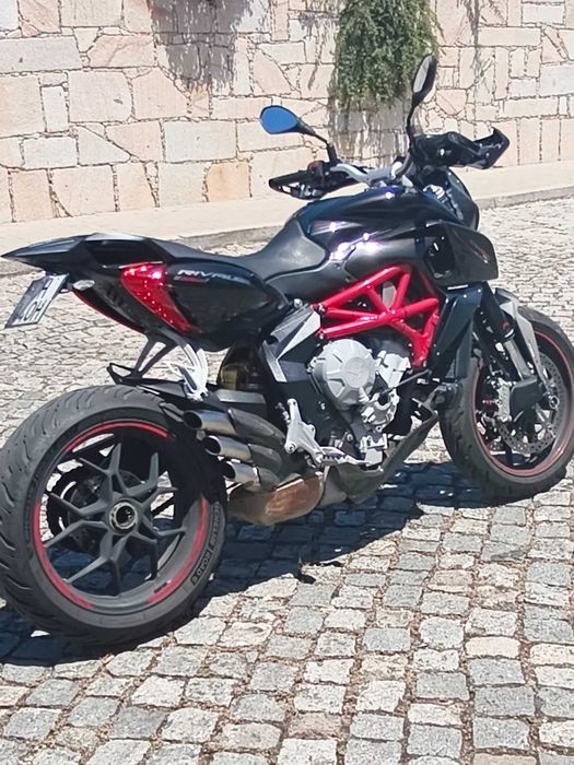 Moto MV Augusta 800