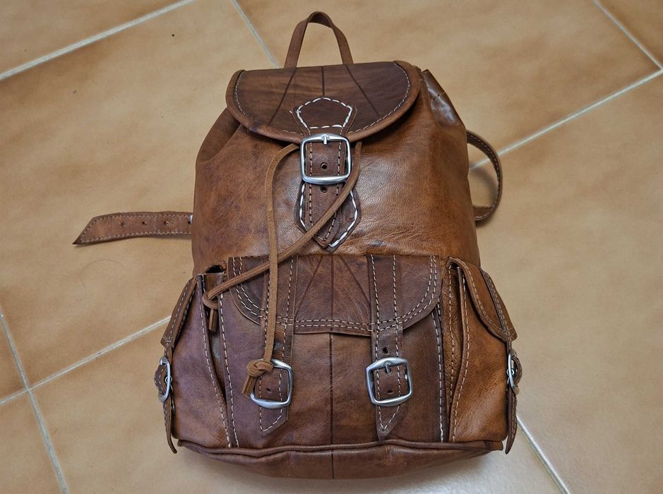 Mochila em pele/couro de qualidade, para CAÇA - NOVA