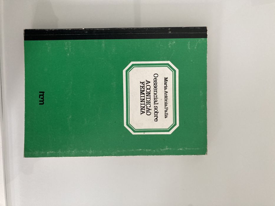 Livros - Coleção “O essencial”