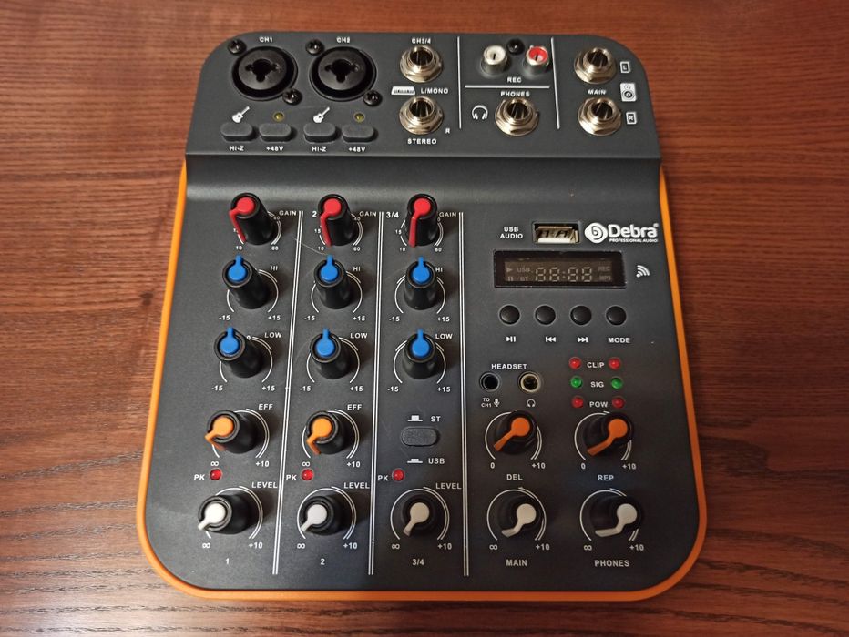 Аудіоінтерфейс для ПК/телефону мікшування стримінгу караоке  пульт