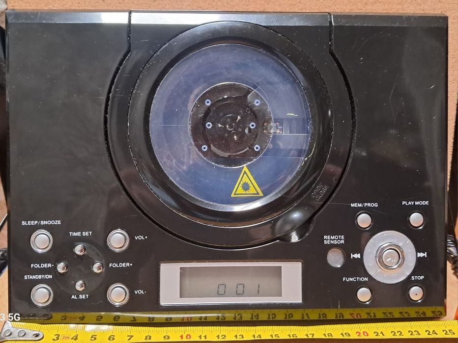 Ретро CD проигрыватель с радио