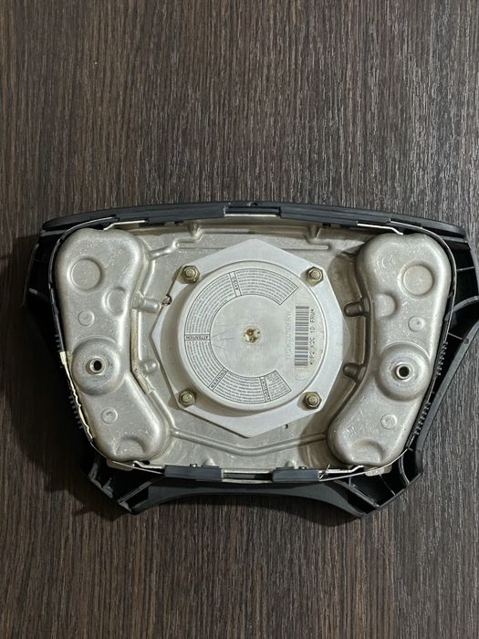 Руль Мерседес W124,126,210 дорест