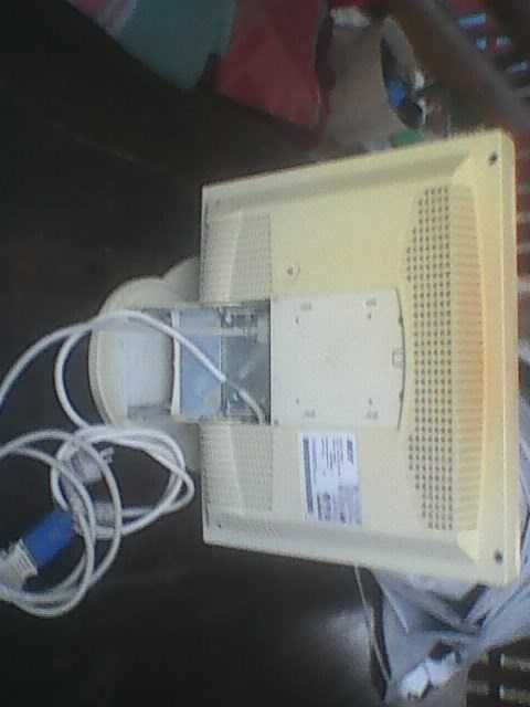 Продам монитор 15 дюймов экран.