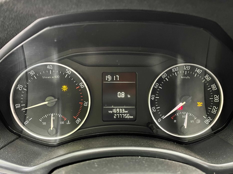Skoda Octavia 2010 VIN TMBBK41Z6AB151664 фото оголошення 14 з 23