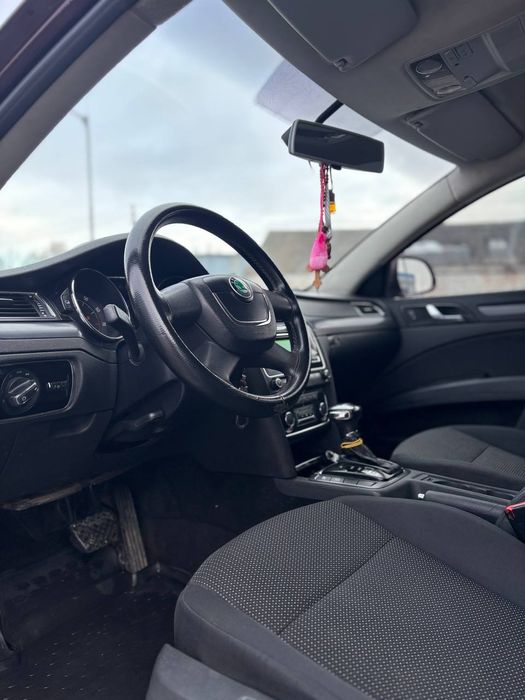 Skoda Superb 2, 1.8 бензин, автомат.
