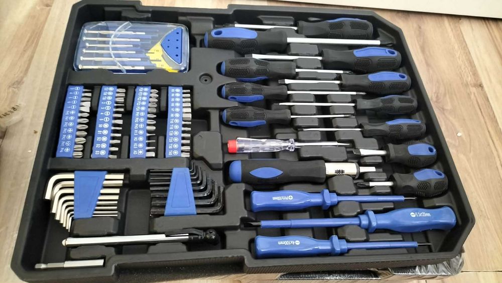 Zestaw narzędzi Tresko, skrzynka narzędziowa