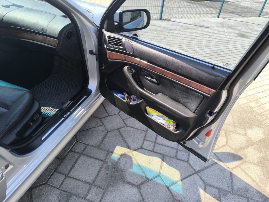 BMW E39,3л дизель автомат 2003